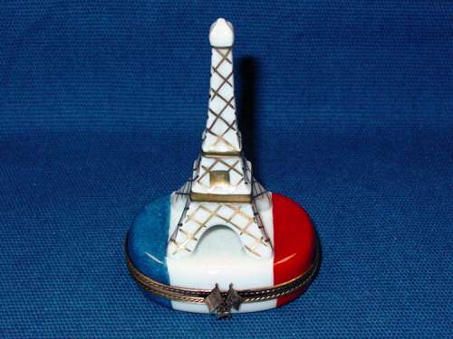 RED/WHITE/BLUE EIFFEL TOWER